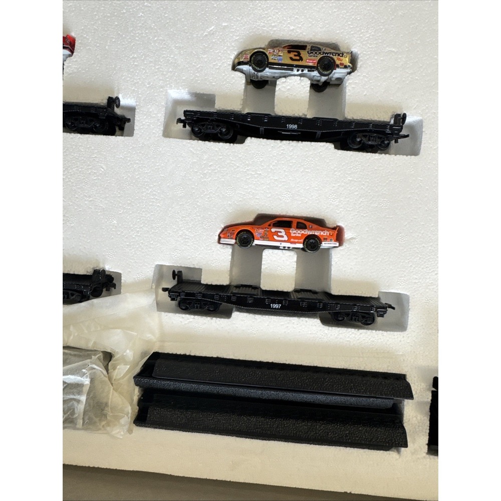 Revell Collection Dale Earnhardt 20 Piece Train Set HO Scale 1/64 Diecast 2002 - Picture 13 of 16